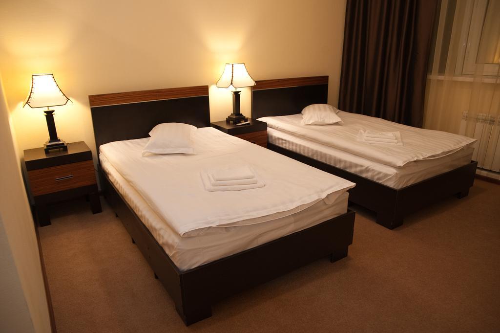 Artastana Hotel Room photo